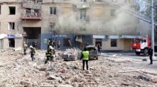 У поліції показали наслідки ранкового “прильоту” до центру Харкова (фото)