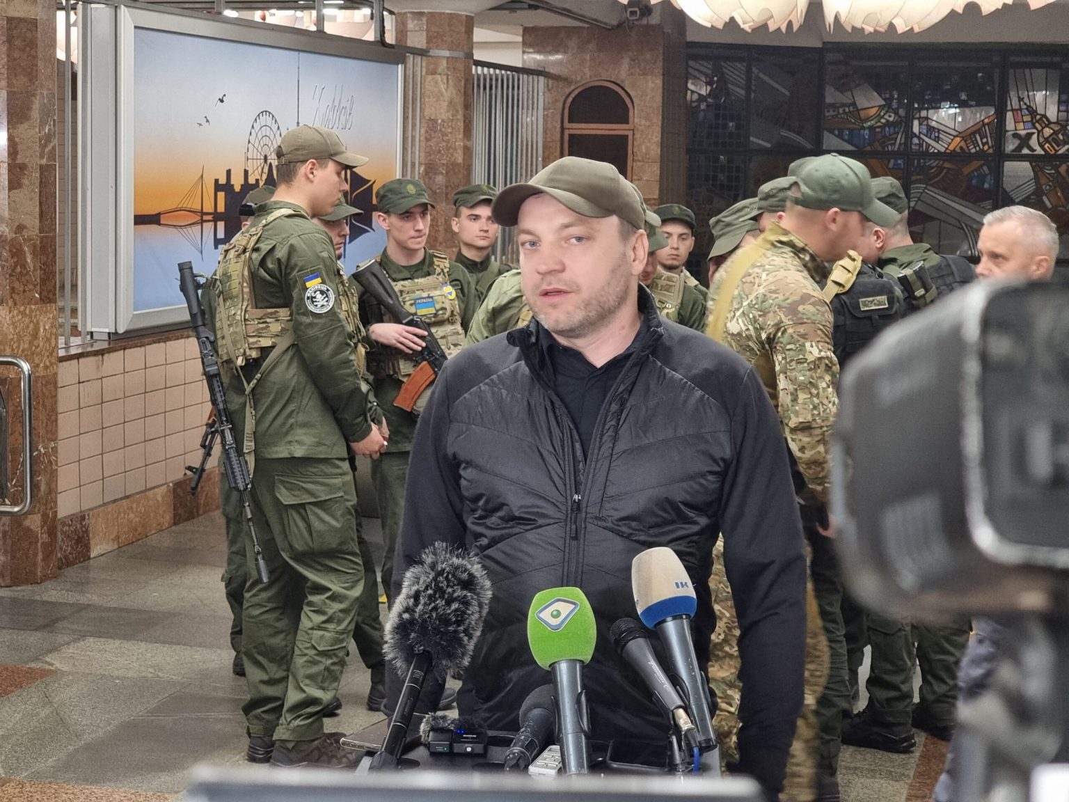 Немає світла, до зими не готові – міністр про звільнені території Харківщини
