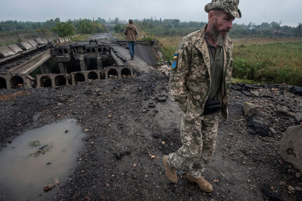 Воїни 93 ОМБр повернулися під Ізюм за тілами загиблих побратимів (фото)