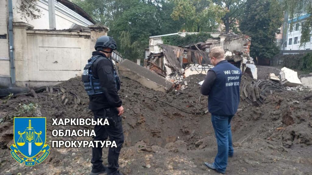 Наслідки ракетного удару по Харкову показали у прокуратурі (фото)