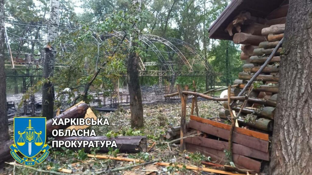 Последствия ночного обстрела Харькова: огнем полностью уничтожен ресторан
