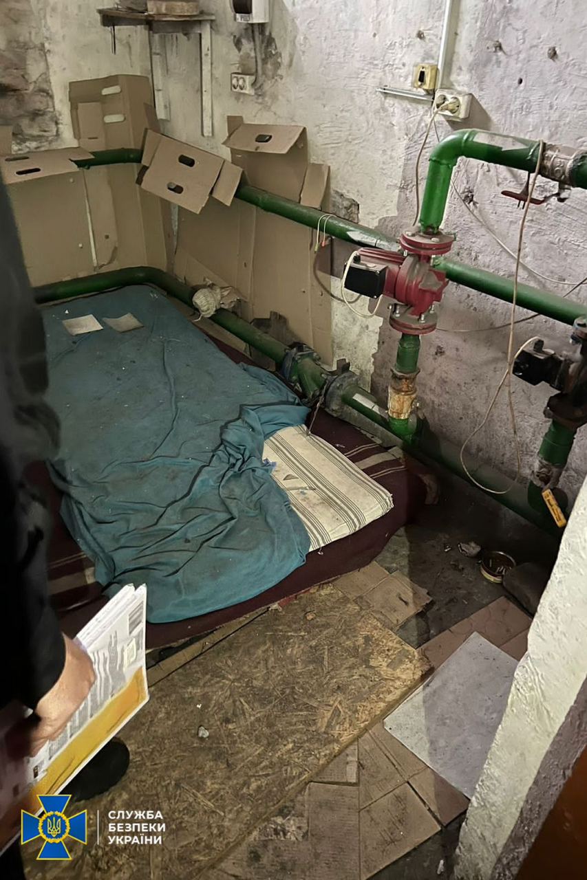 СБУ нашла в Липцах подвал, где оккупанты пытали украинцев 