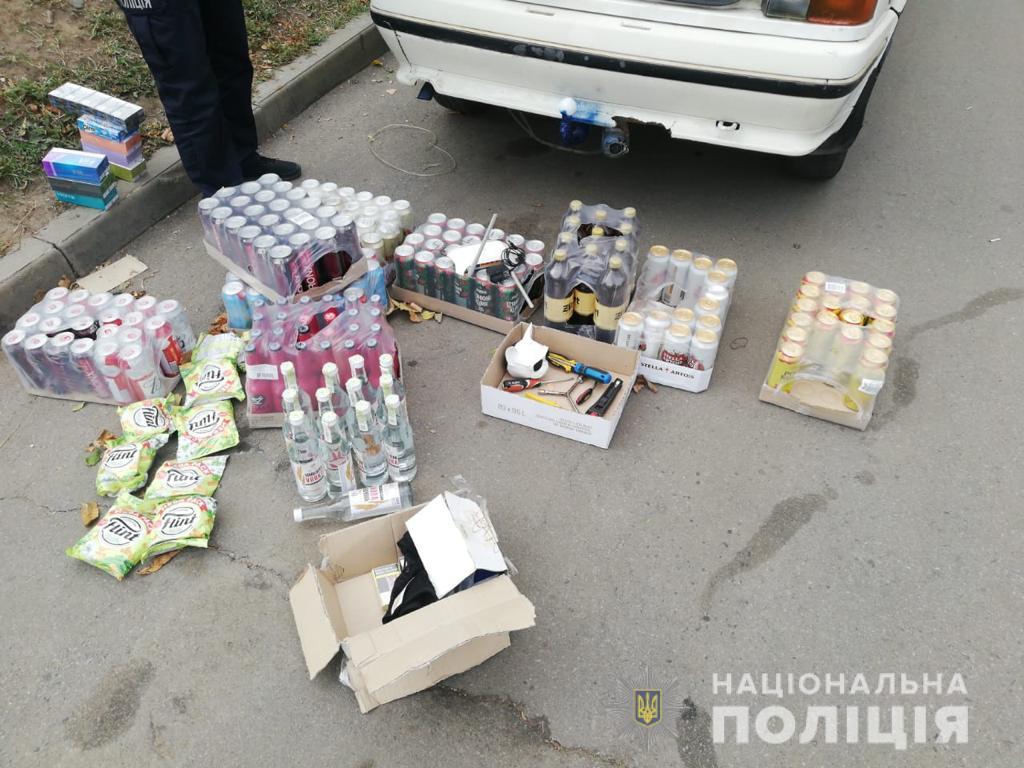 В Харькове полиция задержала мародеров, грабивших магазины