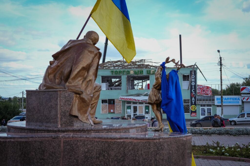 В Изюме электроэнергия появится до 9 октября, а затем и вода, обещает заммэра