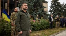 Президент про поховання в Ізюмі: “Скільки ще це може тривати?” (відео)