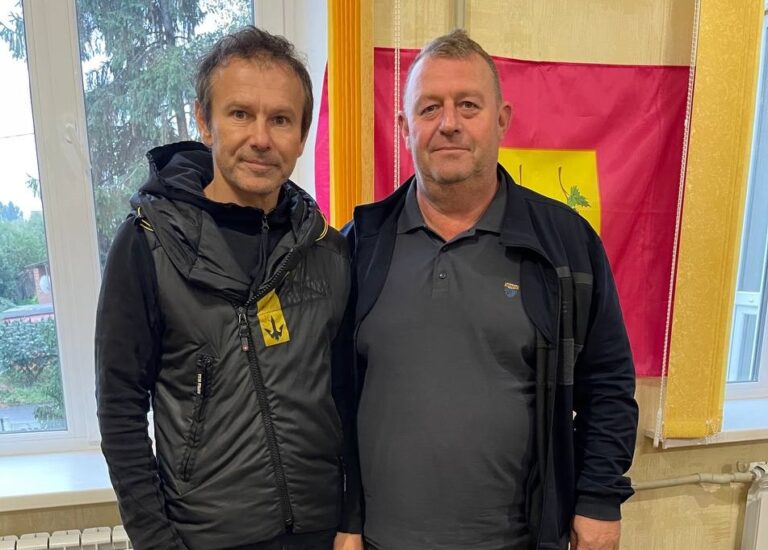 Святослав Вакарчук провів концерт у центрі Ізюма