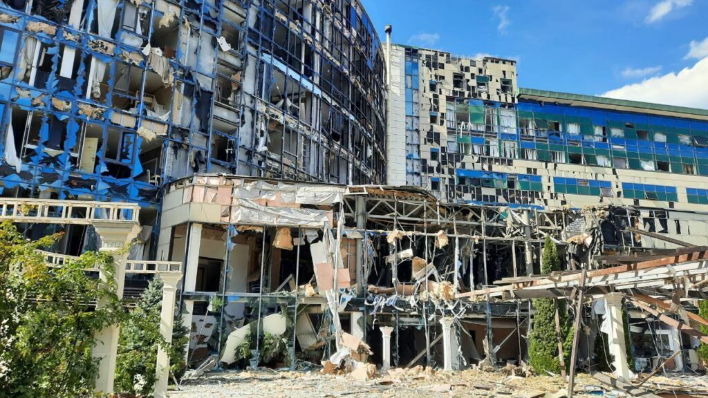 Центр Харькова обстреляли из «Ураганов» — пострадали 14 человек (фото)