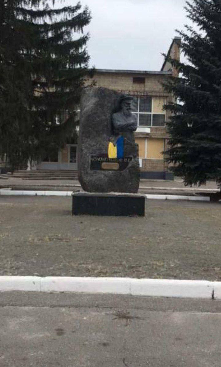 Появились фото с Государственным Флагом Украины в Волчанске (фото, видео)