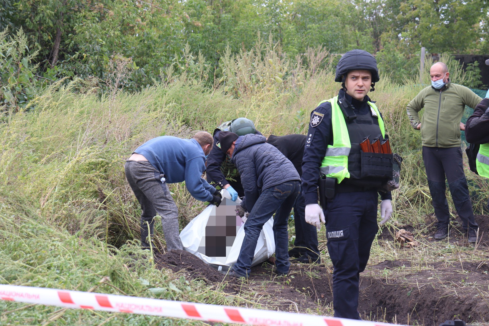 В деоккупированном селе на Харьковщине нашли тела убитых местных жителей 22
