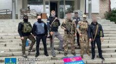 В Изюме провели обыск в отделе «полиции», созданном представителями РФ (фото)