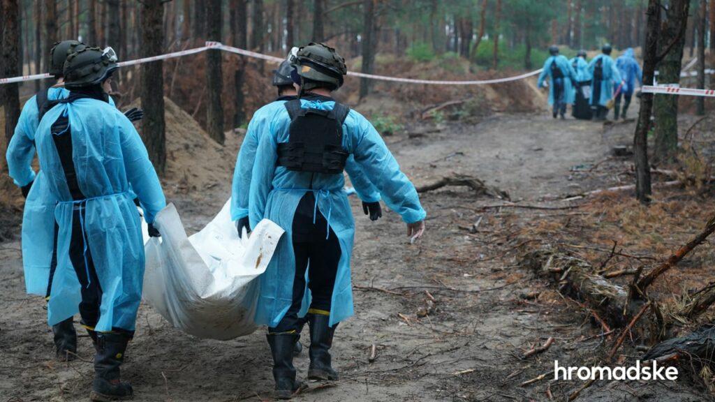 ООН відправить місію на місце масового поховання біля Ізюма – CNN