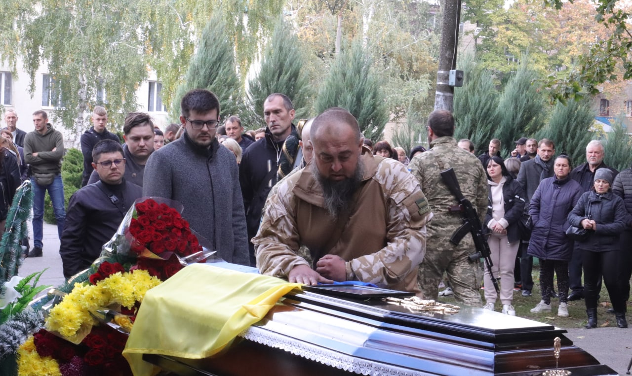 Прощання із загиблим воїном ТрО на Харківщині