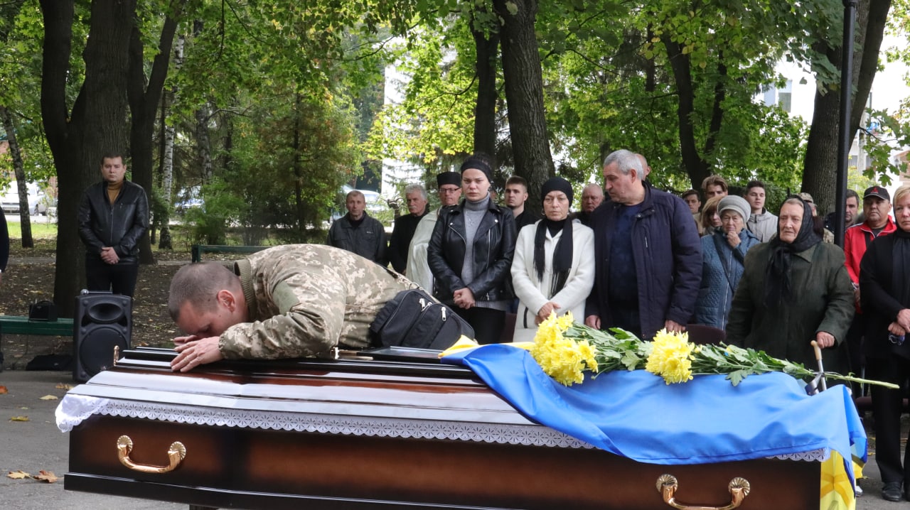 На Харьковщине простились с погибшим воином теробороны