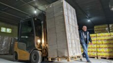 Освобожденные территории Харьковщины тоннами получают «гуманитарку»