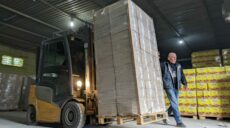 Звільнені території Харківщини тоннами одержують “гуманітарку”