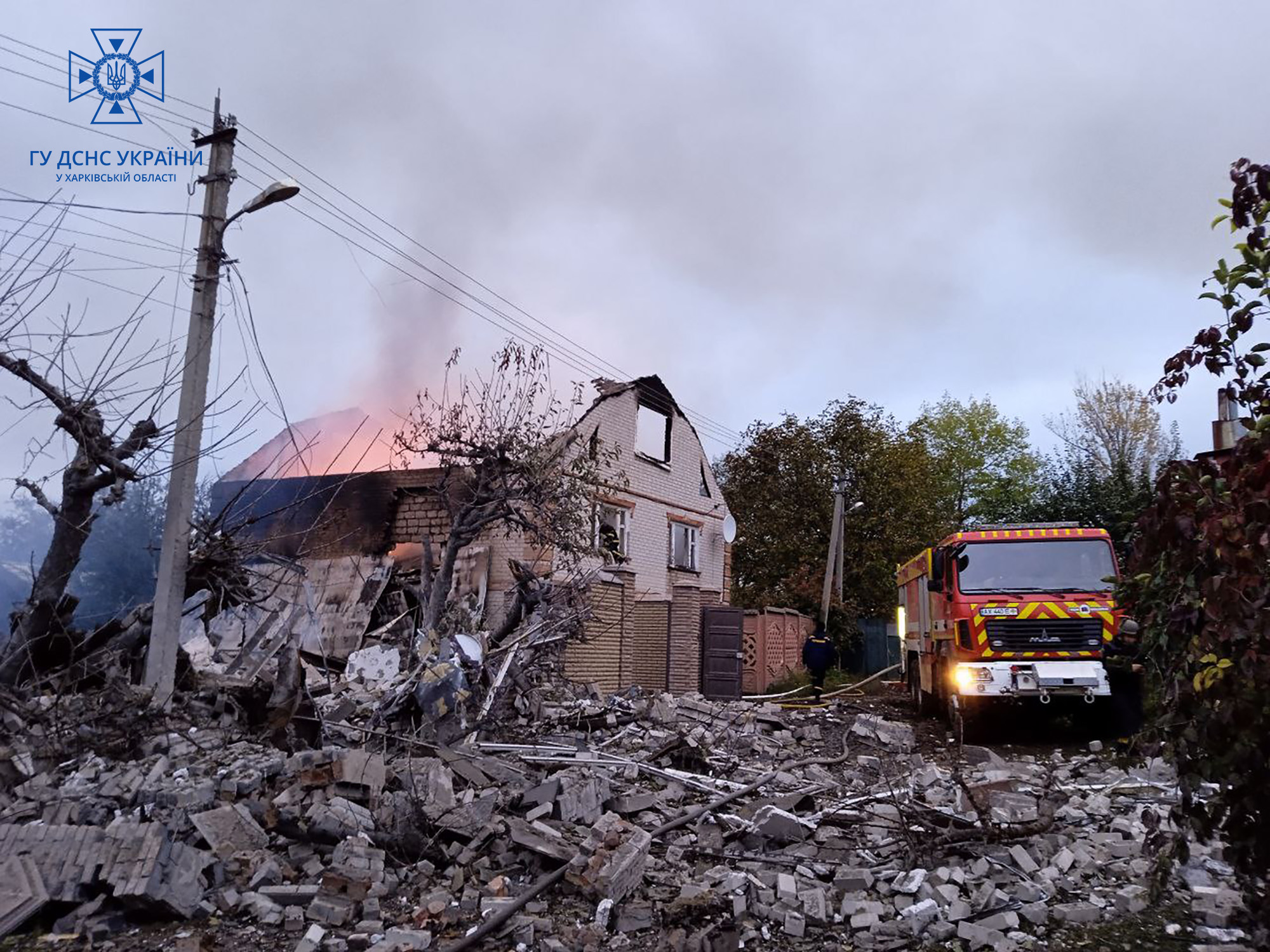 Рятувальники на місці пожежі у Куп'янську 10 жовтня