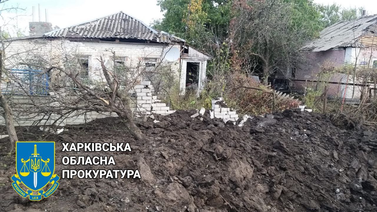 Зруйнували будинки мирних мешканців: росіяни вдарили ракетами по Шевченкове