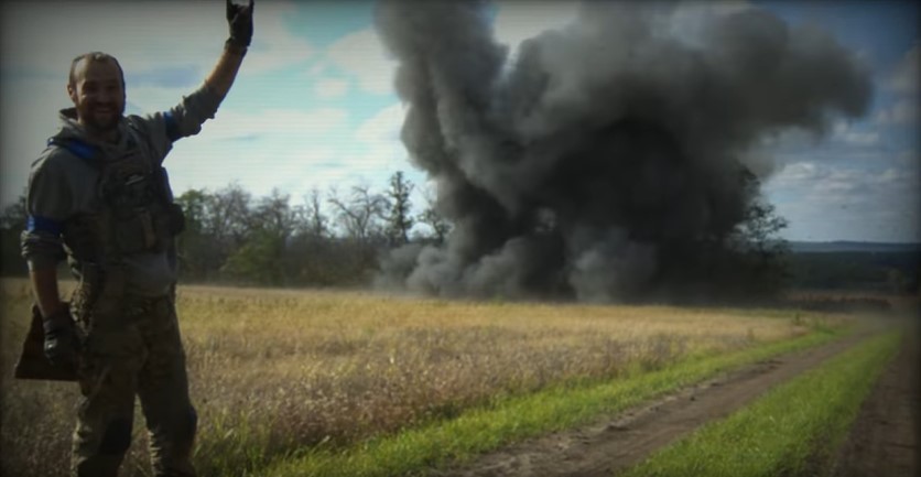 Саперы из ВСУ показали, как подрывают вражеские мины на Харьковщине (видео)