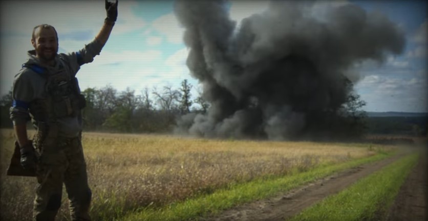 Сапери із ЗСУ показали, як підривають ворожі міни на Харківщині (відео)