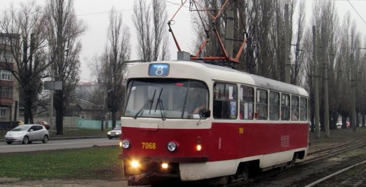 На Салтовке 24 марта на несколько часов трамваи сменят маршруты