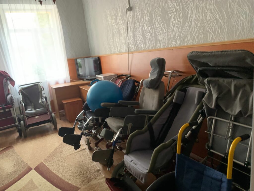 Приютили: 21 ребенка из харьковского дома-интерната перевезли под Киев