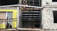 У Харкові почали відновлювати зруйновані обстрілом панельні будинки (фото)