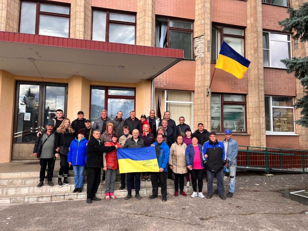 Звільнена Борова: перші фото та відео з громади на Харківщині