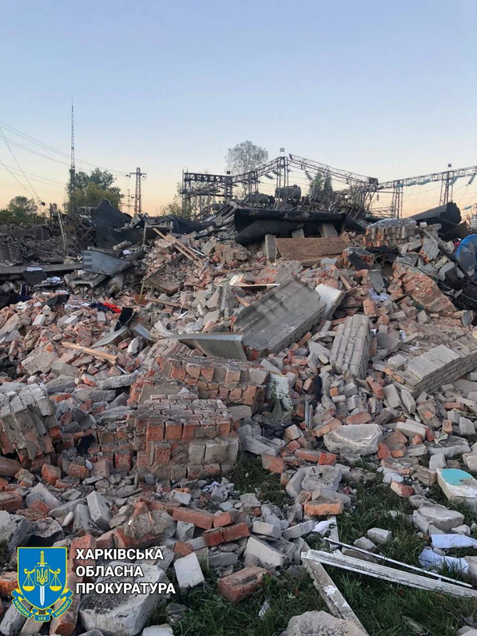 Разрушения после обстрела Харькова 4 октября - фото прокуратуры