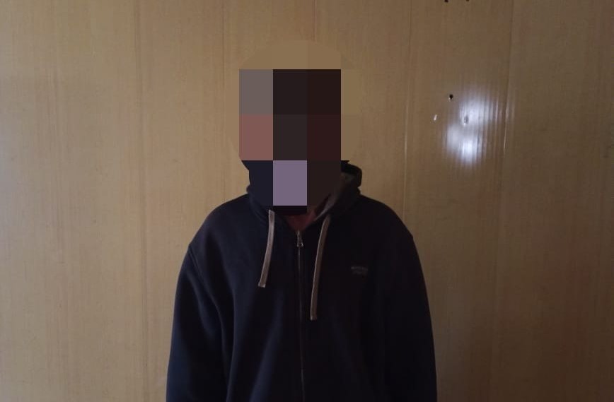 Приревнував: на Ізюмщині чоловік кинув гранату у дружину і товариша (фото)