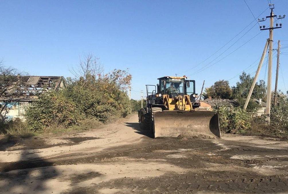 Розчищення доріг на Харківщині - фото ХОВА