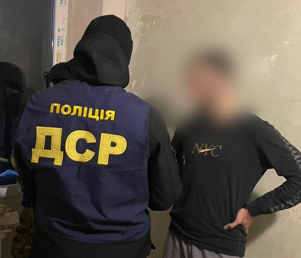 Вимагали у фермера $700 тисяч: 9-ти “залютинським” повідомили про підозру