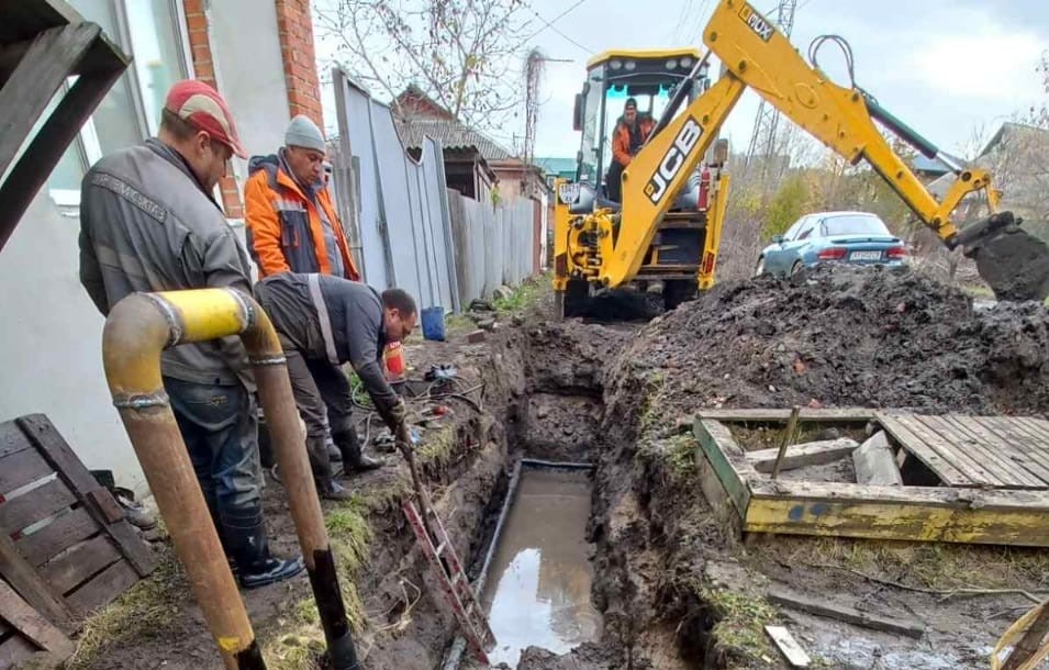 Залишив сусідів без газу: у Харкові умілець переплутав газо- та водопроводи