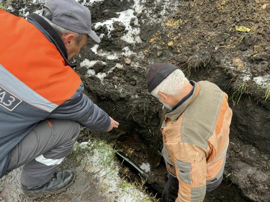 В Старом Салтове начали подключать газ к домам (фото)