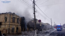 Ранковий обстріл Куп’янська: надзвичайники загасили масштабну пожежу (фото)