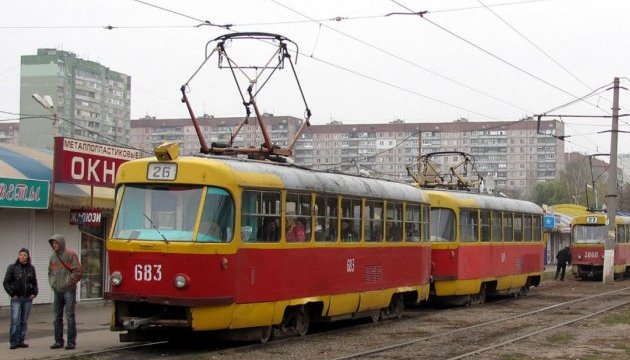 Електротранспорт та метро в Харкові не працюють, на рейси вийшли автобуси