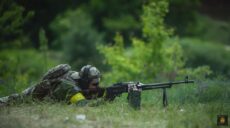 “Більша частина сімейного бюджету йшла на зброю” – снайпер Харківської ТрО