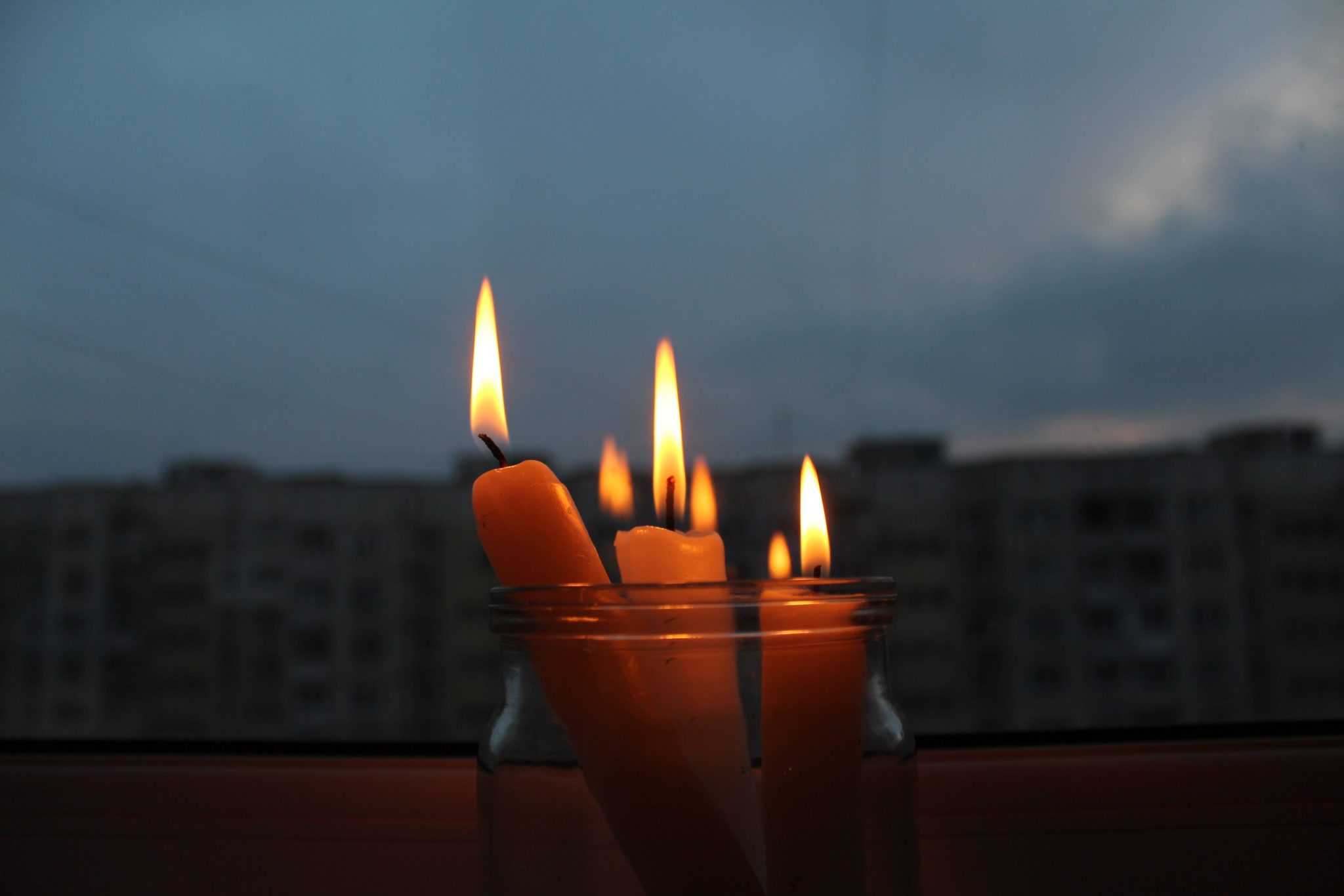 У Харкові намагатимуться повернути світло за ніч, опалення перезапустять – мер