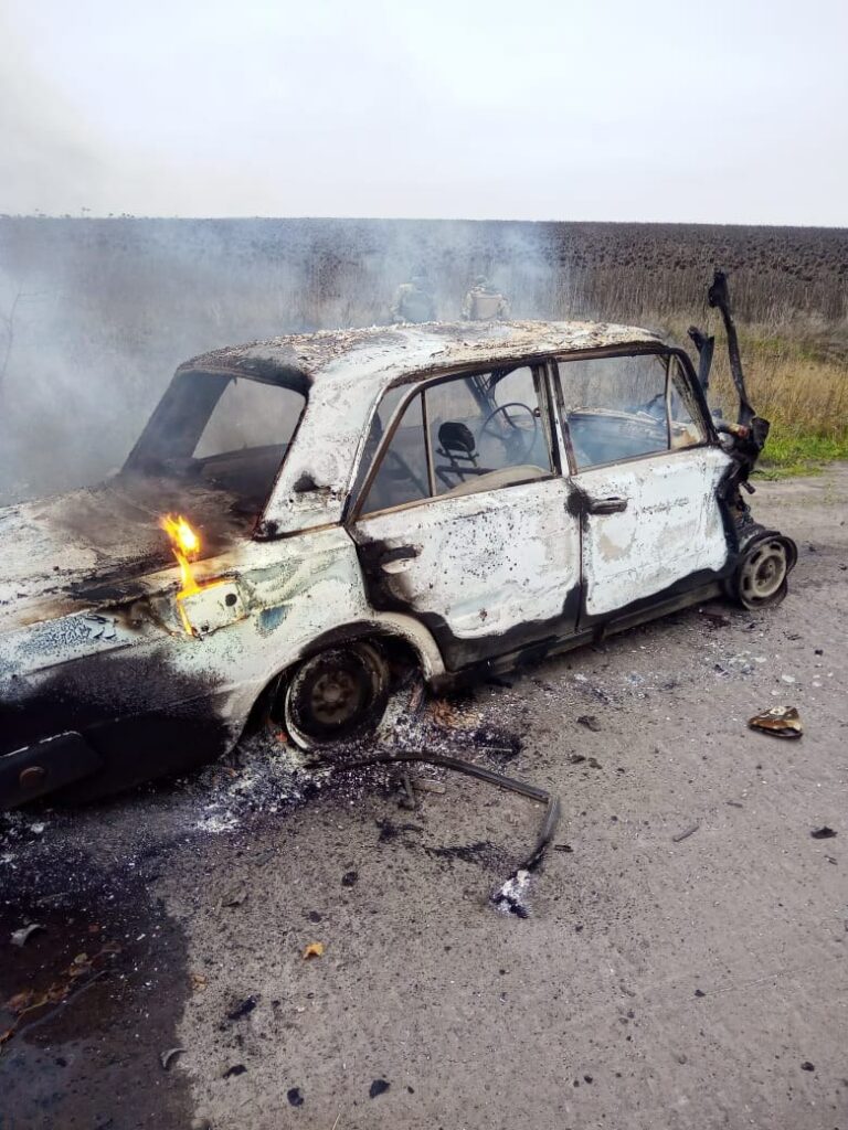 Россияне обстреляли Харьковщину – и попали в автомобиль, водитель ранен