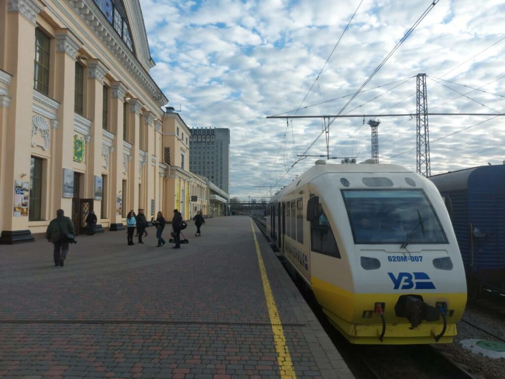 Из Харькова возобновили движение электричек в сторону границы: расписание