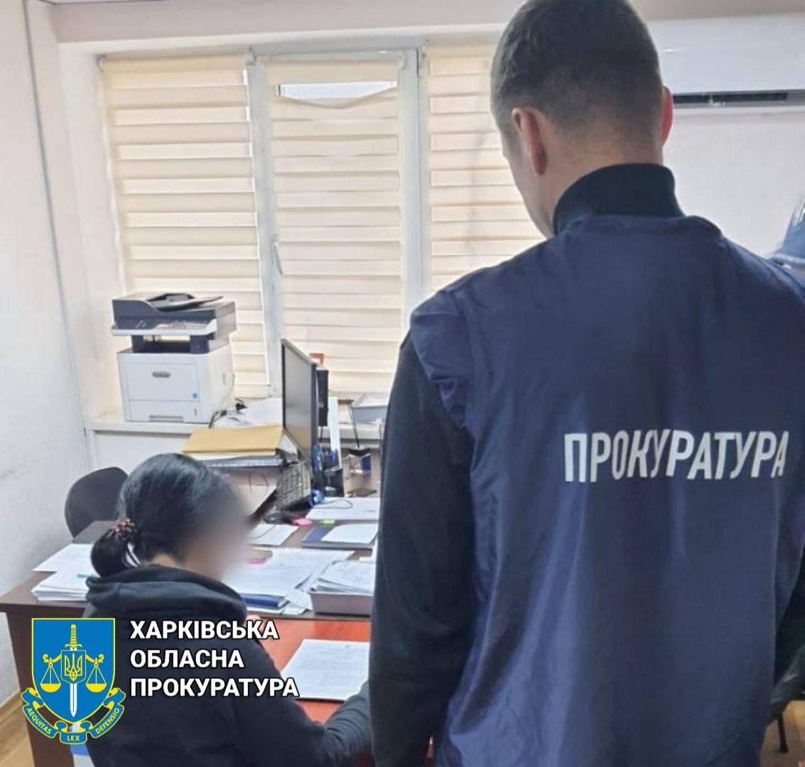 Співробітницю податкової з Куп’янська затримали за роботу на ворога