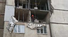 У Харкові відновлюють стіни панельних будинків, що рухнули (фото)