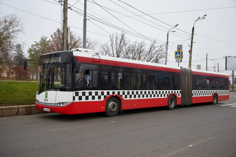У Харкові з’явилися перші чеські трамваї та автобуси (фото)