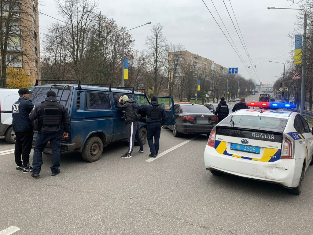 В Харькове поймали мародера, который грабил дачи