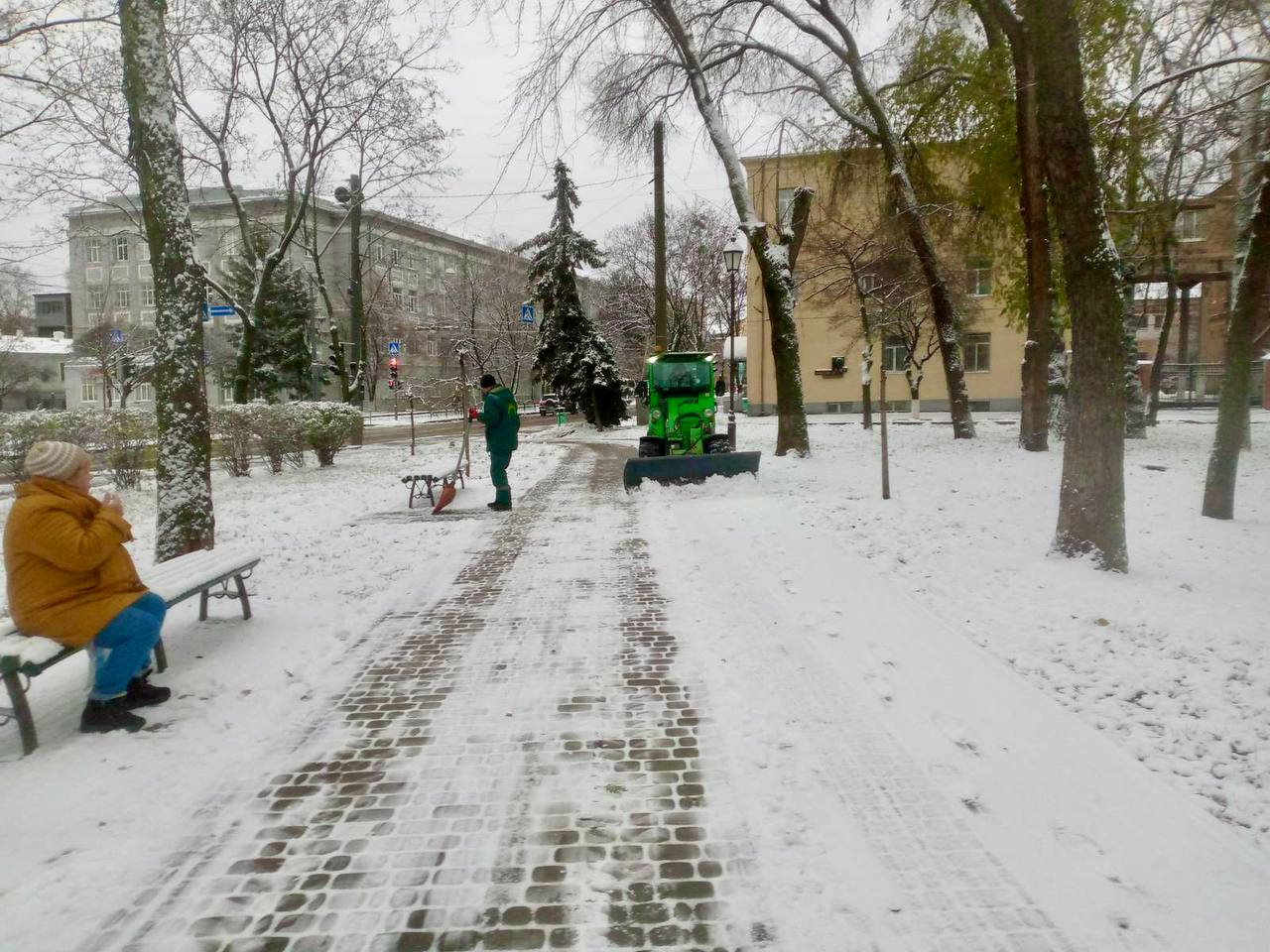 Снег в Харькове 