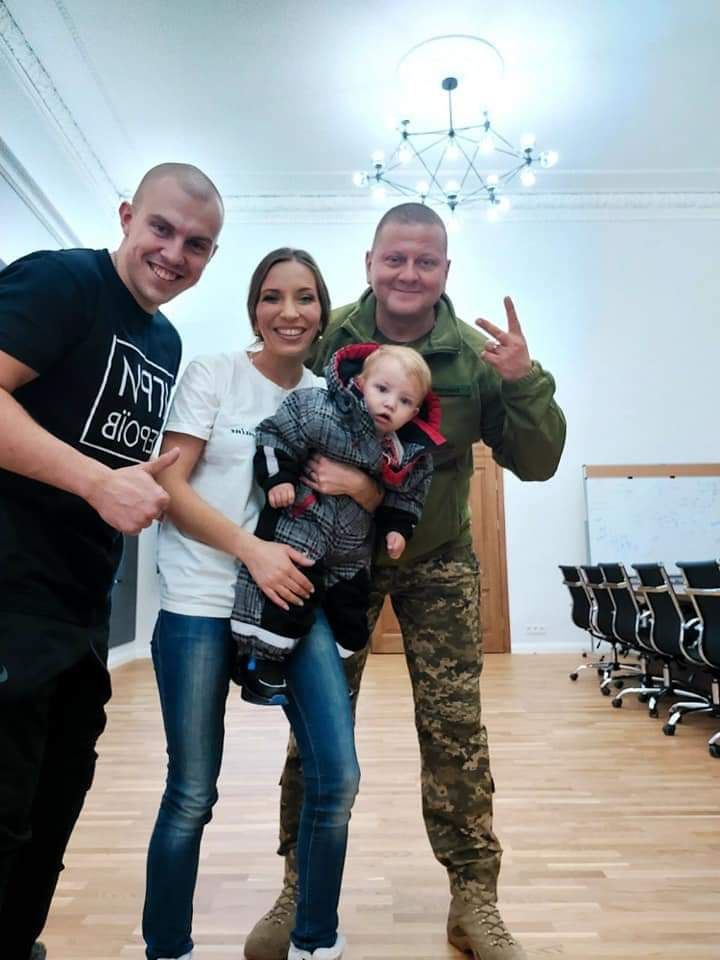 Захищає Харків на протезі, а дружина – волонтерить: історія родини Кашпурів