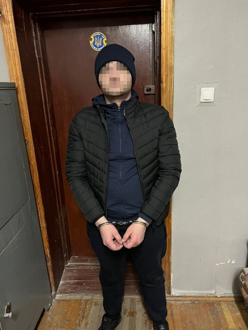В Харькове поймали грабителя, который напал на женщину на улице