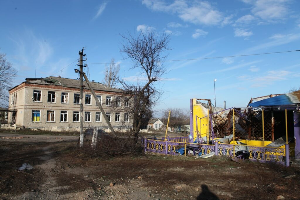 На Харьковщине в три села, которые долго были обесточены, вернули свет