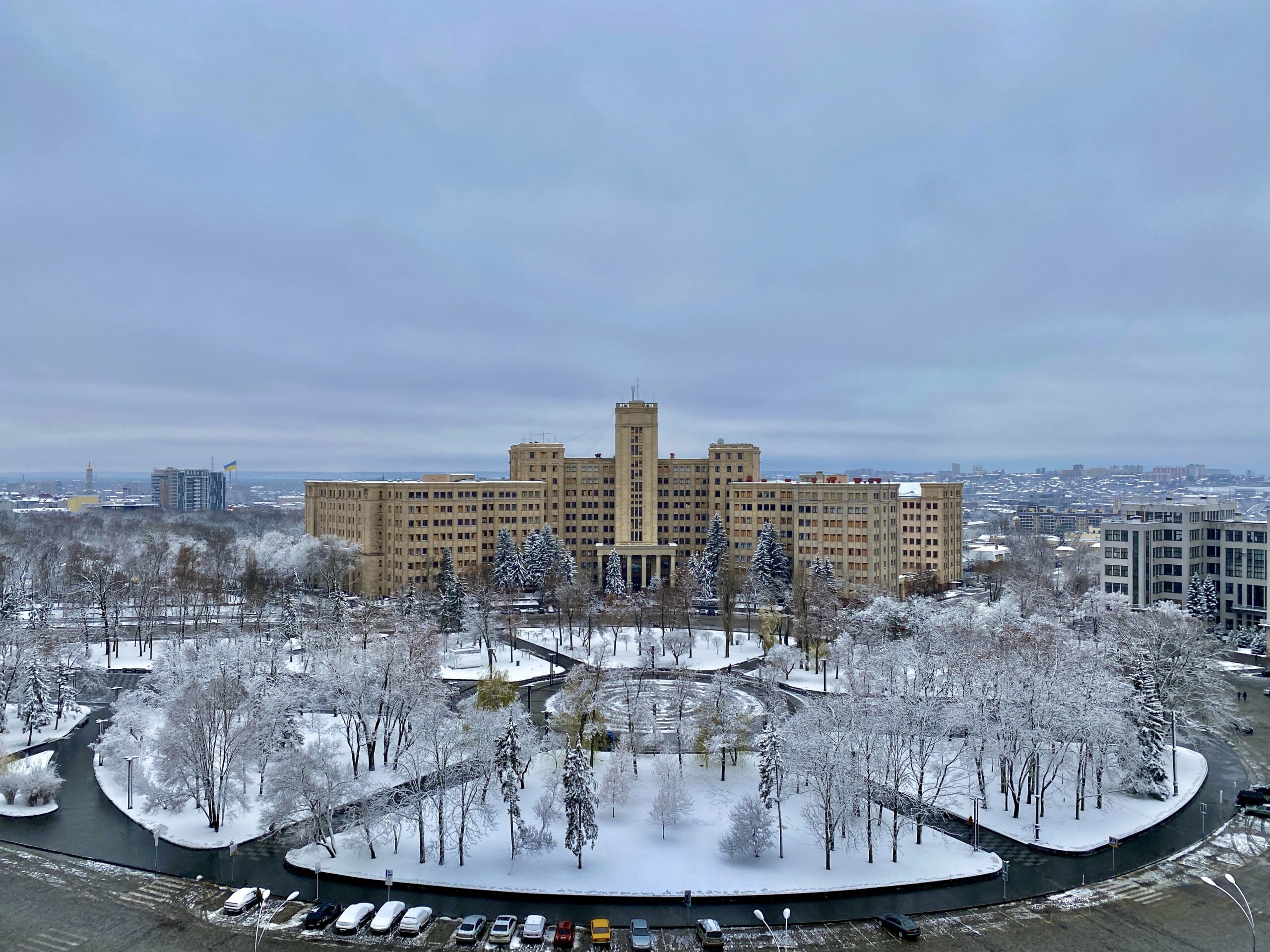Жадан перерахував 0,5 млн грн на відновлення Харківського університету