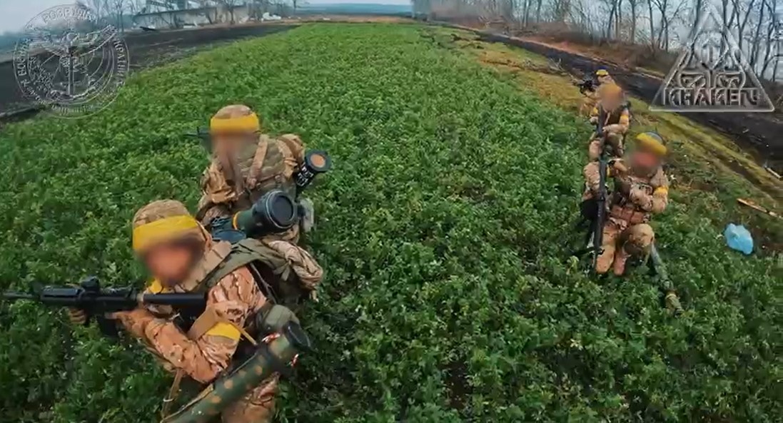 Як бійці Kraken і 92-ї ОМБр вибивали ворога із селища на Луганщині (відео)