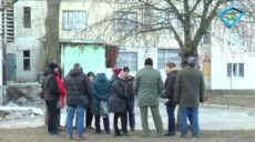 “Як жити далі?” – втративши житло, харків’яни домагаються відповіді від влади